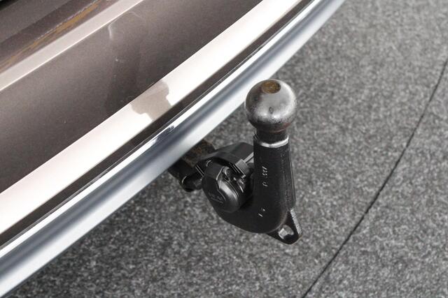 Audi A4 Avant 1.4 TFSI 150pk S-Tronic Sport Trekhaak Led Navigatie