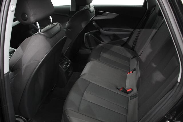 Audi A4 Avant 40 TFSI Advanced Prestige Plus Navigatie Adaptive Cruise Control Lane Assist Stoelverwarming Elektrische Achterklep