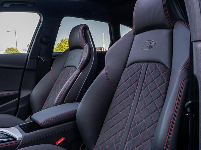 Audi A4 Avant 40 TFSI S edition Competition PANO RS SCHAALSTOEL BLACK OPTIC 19 INCH CAMERA TREKHAAK BOMVOL!!