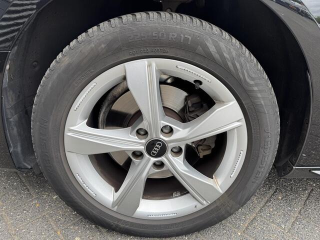 Audi A4 Limousine 35 TFSI S-Line | Navigatie | Digitale Dashboard | Matrix LED | DAB |