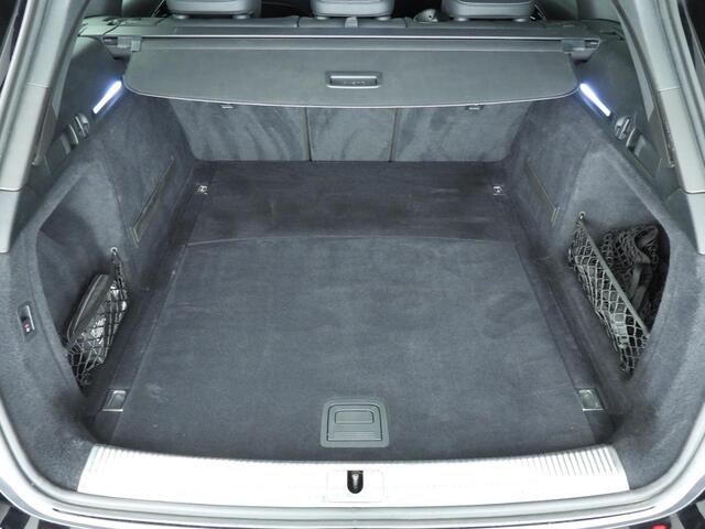 Audi A4 Avant 40 TFSI 190 PK MHEV Sport S line edition | Trekhaak elek. | Navi | LED