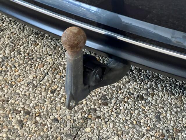 Audi A4 Avant 2.0 TDI ultra Sport Pro Line S Spring Advantage | Nette staat | Navigatie | LM Velgen 17" | PDC Voor en Achter | Trekhaak Elektisch | Cruise Control |