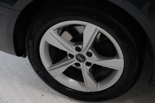 Audi A4 Avant 35TFSi Automaat Business Ed. NAP|Sportstoel/Virtual|Dynamisch|Elek klep