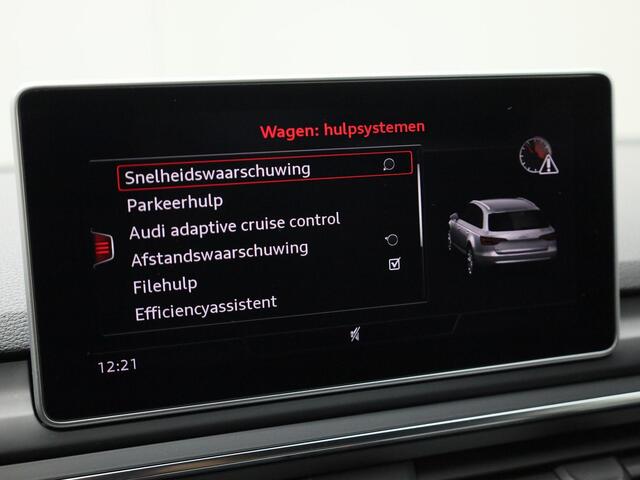 Audi A4 Avant 2.0 TFSI/190PK ultra Sport S line Edition · Stoelverwarming · Navigatie · Trekhaak · Leder/stof ·