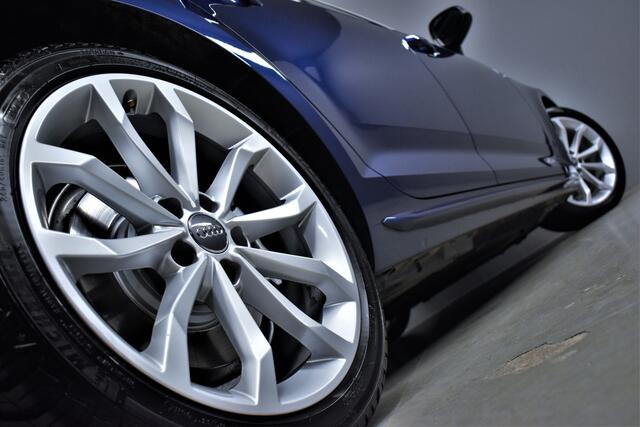 Audi A4 Avant 2.0 TFSI 191pk Automaat S-Line Pano/Virtual/Trekhaak/Keyless/Led/Sportstoelen/Stoelverw./Lmv18''