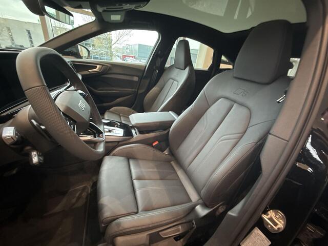 Audi A5 Limousine edition one 35 TFSI 150 pk · Tech pakket plus · Leder · Panoramadak