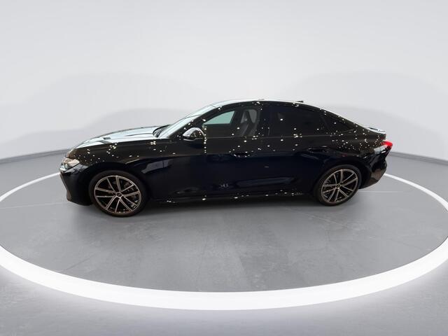 Audi A5 Limousine edition one 35 TFSI 150 pk · Tech pakket plus · Leder · Panoramadak