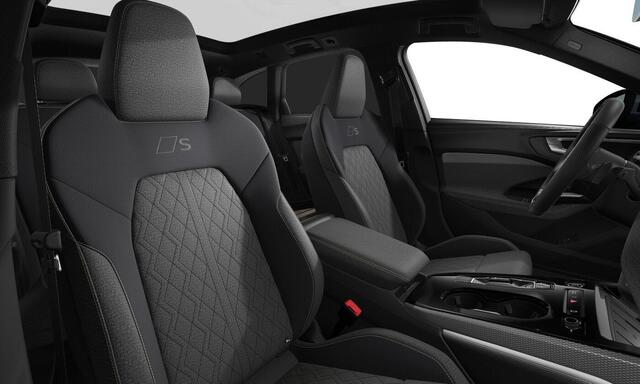 Audi A5 Avant 2.0 e-hybrid quattro S edition | Panoramadak | Trekhaak | 360 camera | Display passagierszijde | Dodehoek detectie | Tech Plus pakket | LED matrix verlichting |