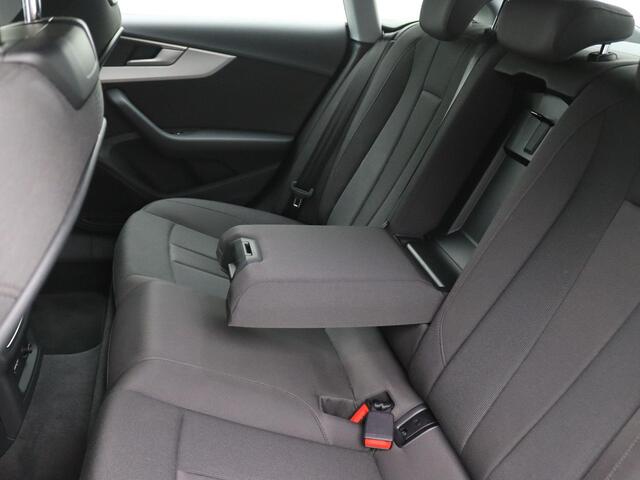 Audi A5 Sportback 40 TFSI S edition 204PK S-Tronic S-Line, Adaptieve Cruise Controle, Achteruitrijcamera, Elektr. Achterklep, Stoelverwarming, Matrix LED-verlichting, Side Assist, Navi, Clima, Trekhaak, 18" LM Velgen