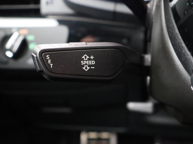 Audi A5 Sportback 35 TFSI S edition Competition 150 PK | Navigatie | Achterklep elektrisch | PDC V+A |