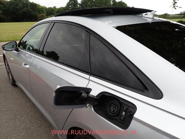 Audi A6 55TFSIe QUATTRO COMPETITION HEADUP/PANO/ACC/NACHTZICHT