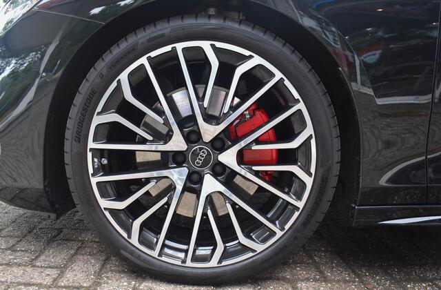 Audi A6 Avant 367PK quattro S edition Competition MidnightGreen