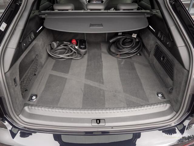 Audi A6 Avant 55 TFSI E Quattro S-Line Pano RS-Stoelen Trekhaak Individual B&O BTW