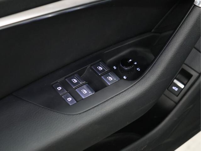 Audi A6 Avant 40 TFSI Sport S Line [VIRTUAL COCKPIT, APPLE CARPLAY, ANDROID, MEMORY SEATS, SPORTSTUUR, STOELVERWARMING, PDC V+A, HALF LEDER, CRUISE, CLIMATE, NIEUWSTAAT]