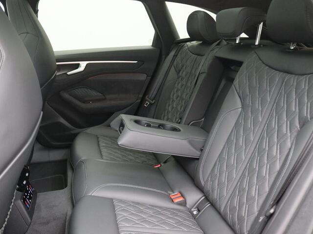 Audi A6 Avant 2.0 e-hybrid quattro S edition Competition 367 PK Sportstoelen plus, head-up, B&O sound, Luchtvering, Panoramadak, Trekhaak, 21" lichtmetalenvelgen