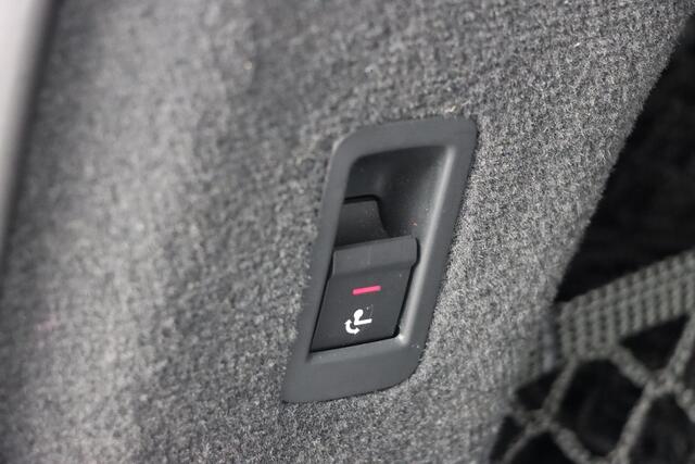 Audi A6 Avant 55 TFSI e quattro Competition 367pk S-Tronic