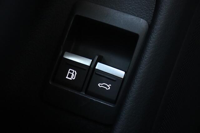 Audi A6 Avant 55 TFSI e quattro S Competition | LEDER | CRUISE | LMV | STOELVERW. | NAVI | TREKHAAK |