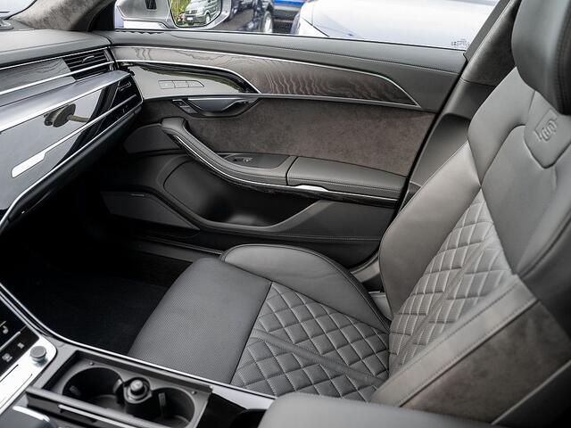 Audi A8 50 TDI Quattro 286 PK ACC Nachtzicht Stoelkoeling en massage Bang en Olufsen Glazen Schuifdak