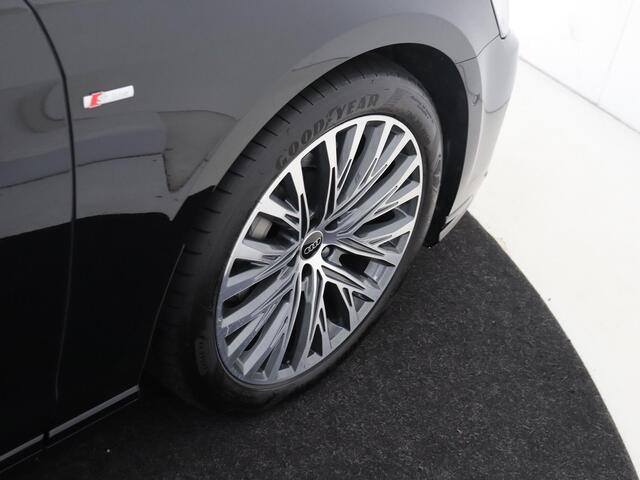 Audi A8 60 TFSI e quattro | Panoramadak | Luchtvering | Bang & Olufsen | 360 camera | 4-zone airco inclusief stoelverwarming achter | Head-up display | Stoelventilatie voor inclusief massagefunctie | Servosluiting portieren | LED matrix verlichting |