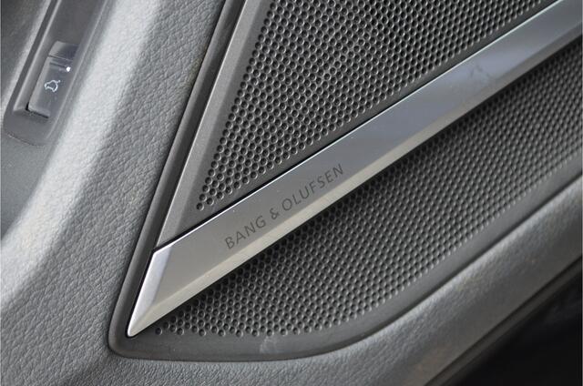 Audi A8 55 TFSI quattro Pro Line Plus ¤165k NP | Achterasbesturing | Schermen achter | Softclose | Pano | B&O | Alcantara hemel | 4x Stoelventilatie + verwarming + massage | 360 camera