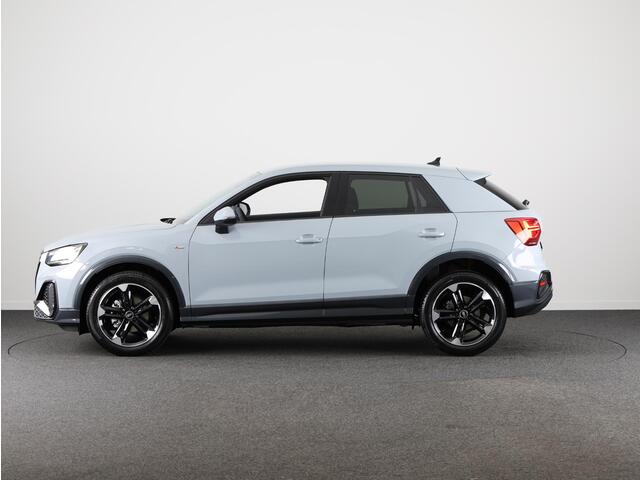 Audi Q2 35 TFSI S Edition 150pk S-tromic | Stoelverwarming | Optiek pakket zwart plus, | 18 inch lichtmetalen velgen | Audi soundsysteem