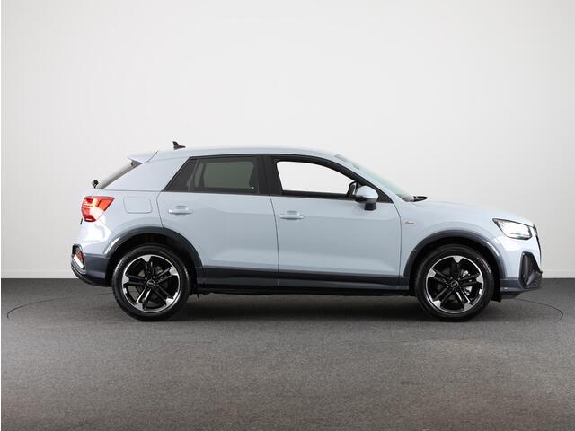 Audi Q2 35 TFSI S Edition 150pk S-tromic | Stoelverwarming | Optiek pakket zwart plus, | 18 inch lichtmetalen velgen | Audi soundsysteem
