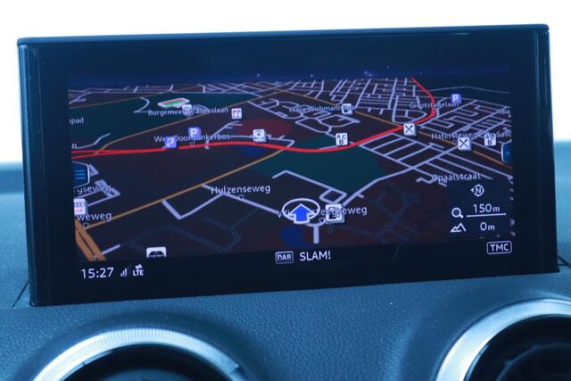 Audi Q2 30 TFSI Business Edition Stoelverwarming/Trekhaak/Navi