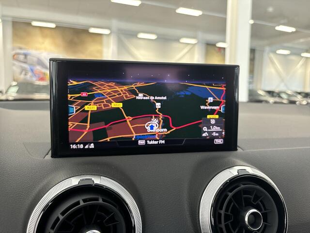 Audi Q2 35 Tfsi 150pk S-tronic S Edition · Apple/Android Car Play · Navi · Cruise Control · Stoelverwarming · P-Sensoren · 17'' Inch · Garantie t/m 13-03-2028 of 100.000km