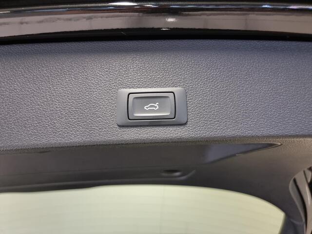 Audi Q2 1.4 TFSI CoD S-line | Navigatie | Elektrisch bedienbare achterklep | Cruise control |