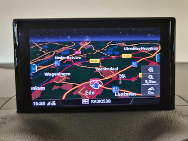 Audi Q2 1.4 TFSI CoD S-line | Navigatie | Elektrisch bedienbare achterklep | Cruise control |