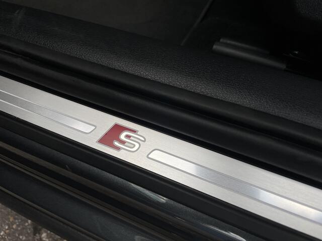 Audi Q2 35 TFSI S-line Black Matrix Sonos Pano