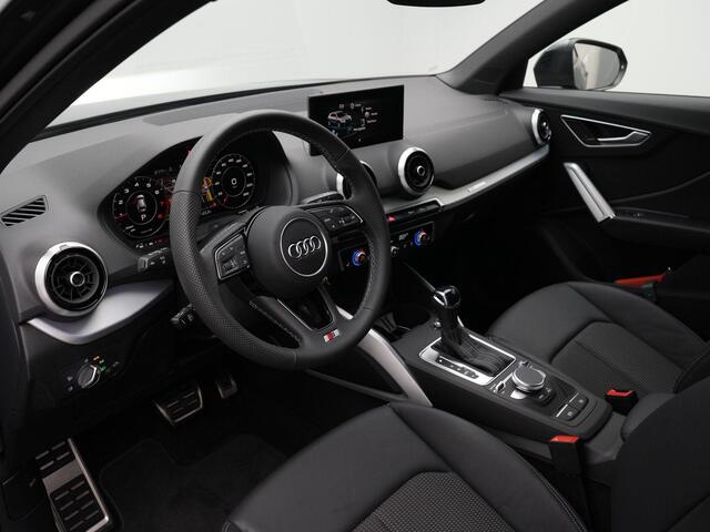 Audi Q2 35 TFSI 150 pk S-tronic S Edition / S-Line | Trekhaak | Matrix LED | Achteruitrijcamera | Navigatie | Adaptive Cruise