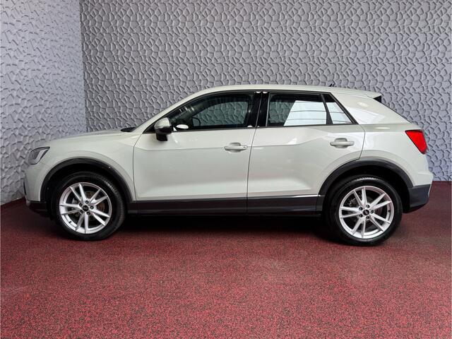 Audi Q2 35 TFSI 1.5 ?FACELIFT? S EDITION 150PK VIR.COCKPIT 18''LMV TOUCHSCREEN CARPLAY NAVI CAMERA LED STOELVERW. PDC 11/2024 "Audi rijden begint bij Topautos.nl - 20 Audi topmodellen direct op voorraad!"