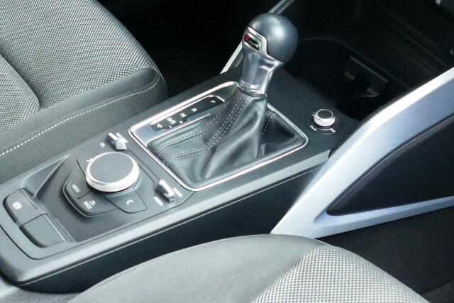 Audi Q2 1.4 150pk TFSI CoD Design Pro Line Plus. Navi, Clima, Cruise, Stoelverw, Led Koplampen