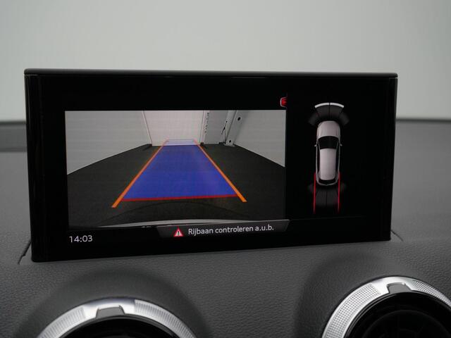 Audi Q2 35 TFSI 150 pk S-tronic Advanced edition / S-Line | Panoramadak | Matrix LED | Achteruitrijcamera | Stoelverwarming