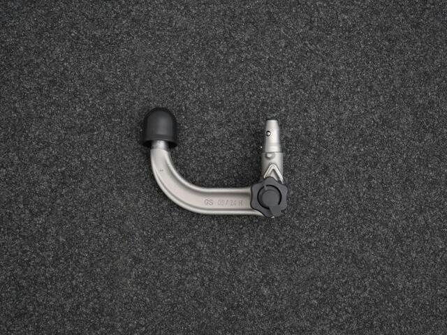 Audi Q2 35 TFSI 150 pk S-tronic Advanced edition | Panoramadak | Trekhaak | Aadaptieve onderstelregeling (DCC) | Sportstoelen | Side Assist | Remklauwen rood | 19 inch