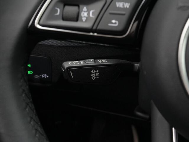 Audi Q2 35 TFSI 150 pk S-tronic S Edition | Panoramadak | Achteruitrijcamera | Stoelverwarming | Carplay | Matrix LED koplampen | 18 inch