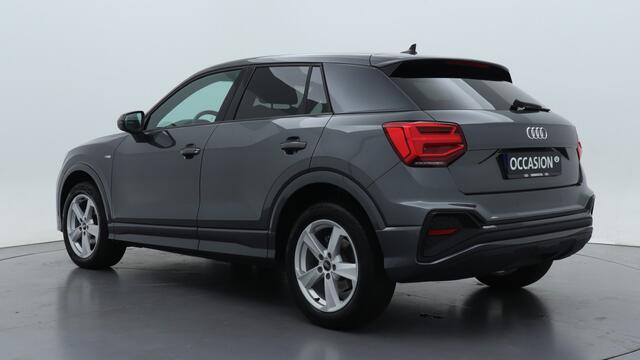Audi Q2 35 TFSI S Edition | Stoelverwarming | Adaptive cruise | Zwart optiek |