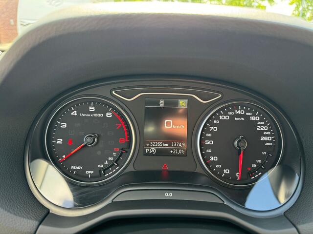 Audi Q2 35 TFSI CoD Design Pro Line cruise, pdc V/A, camera, stoelverw