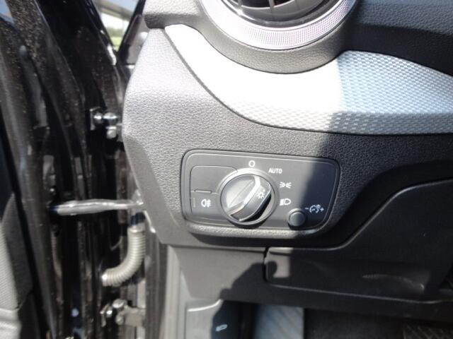 Audi Q2 35 TFSI Advanced edition Clima ,Navi ,Pdc v+a ,Camera ,Trekhaak ,NL auto