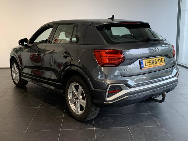 Audi Q2 35 TFSI S Edition AUTOMAAT | TREKHAAK | NAVIGATIE | PARKEERSENSOREN ACHTER
