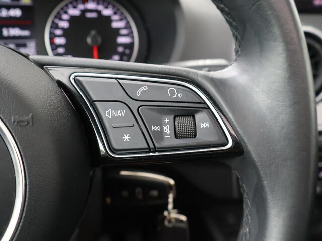 Audi Q2 35 TFSI Pro Line | Trekhaak | Panodak | Achteruitrijcamera | Navigatie | Parkeersensoren | Adaptive Cruisecontrol |