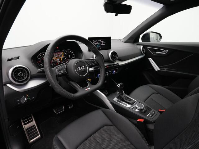 Audi Q2 35 TFSI 150 pk S-tronic S Edition / S-Line | Trekhaak | Matrix LED | Achteruitrijcamera | Navigatie | Stoelverwarming | Adaptive Cruise