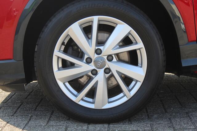 Audi Q2 40 TFSI quattro epic AUTOMAAT/Navigatie/Virtual cockpit/Climate control/Adaptive cruise control/Achteruitrijcamera/Parkeersensoren rondom/Stoelverwarming/Elektrische achterklep/\Keyless/DAB/Lederen bekleding/17'' Lichtmetalen velgen.