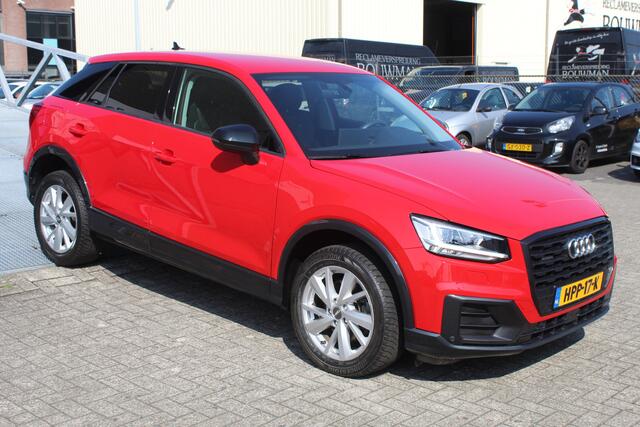 Audi Q2 40 TFSI quattro epic AUTOMAAT/Navigatie/Virtual cockpit/Climate control/Adaptive cruise control/Achteruitrijcamera/Parkeersensoren rondom/Stoelverwarming/Elektrische achterklep/\Keyless/DAB/Lederen bekleding/17'' Lichtmetalen velgen.