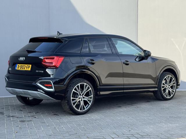 Audi Q2 30 TFSI Advanced edition / Schuif- kanteldak / MMI Navigatie plus / Cruise control / 19 inch lichtmetalen velgen/ Climate control / Parkeersensoren achter