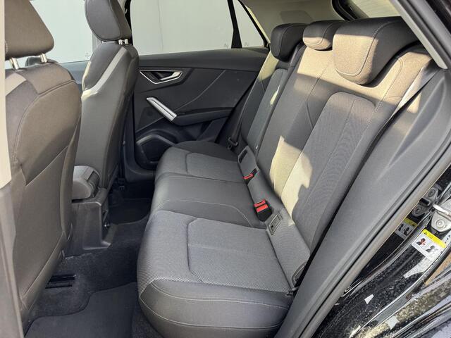 Audi Q2 30 TFSI Advanced edition / Schuif- kanteldak / MMI Navigatie plus / Cruise control / 19 inch lichtmetalen velgen/ Climate control / Parkeersensoren achter