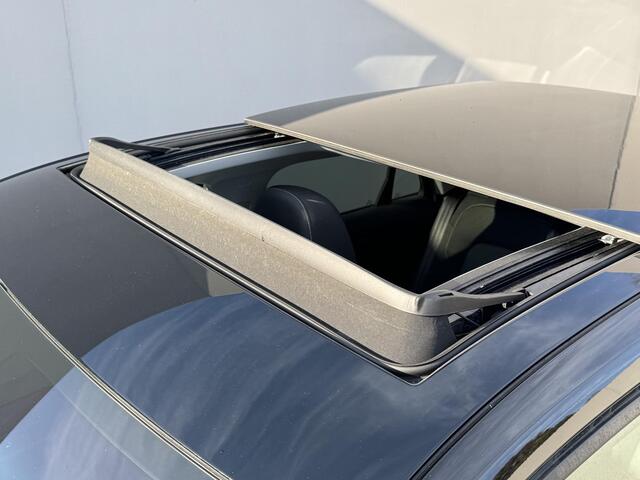 Audi Q2 30 TFSI Advanced edition / Schuif- kanteldak / MMI Navigatie plus / Cruise control / 19 inch lichtmetalen velgen/ Climate control / Parkeersensoren achter