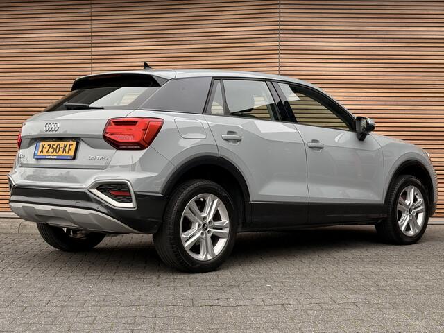 Audi Q2 35 TFSI Business Edition Camera / Clima / Stoelverwarming / Carplay