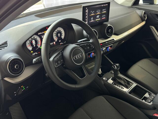 Audi Q2 35 TFSI 1.5 ?FACELIFT? S EDITION 150PK VIR.COCKPIT ELEK.KLEP TOUCHSCREEN CARPLAY NAVI CAMERA MATRIX LED STOELVERW. PDC KEYLESS 12/2024 "Audi rijden begint bij Topautos.nl - 20 Audi topmodellen direct op voorraad!"